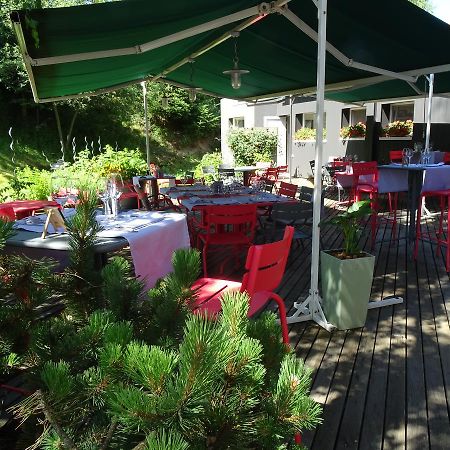 Logis Hotel Restaurant La Tour Dunières المظهر الخارجي الصورة