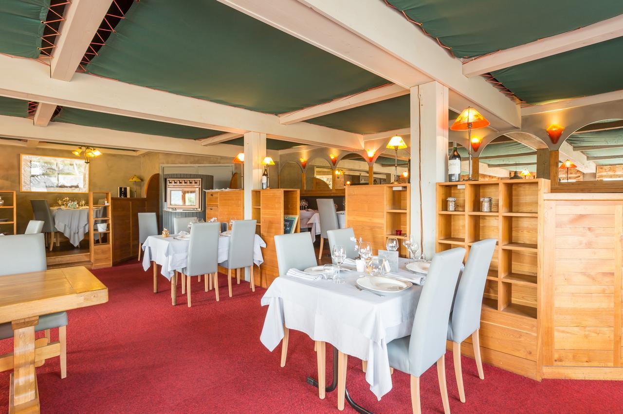 Logis Hotel Restaurant La Tour Dunières المظهر الخارجي الصورة
