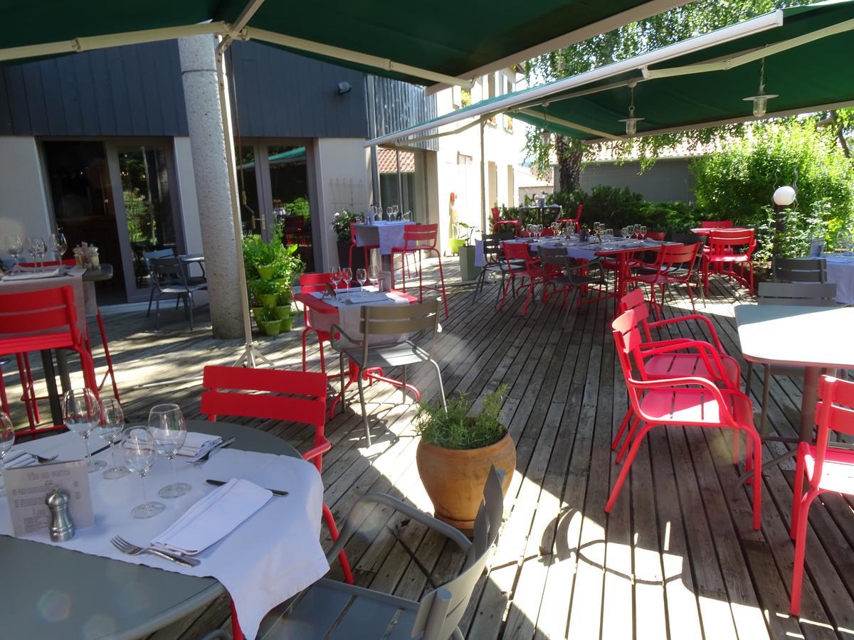 Logis Hotel Restaurant La Tour Dunières المظهر الخارجي الصورة